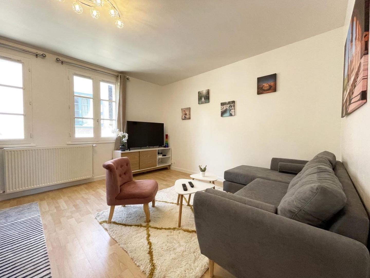 Au Bord De L'Eure - Free Parking Apartman Chartres Kültér fotó