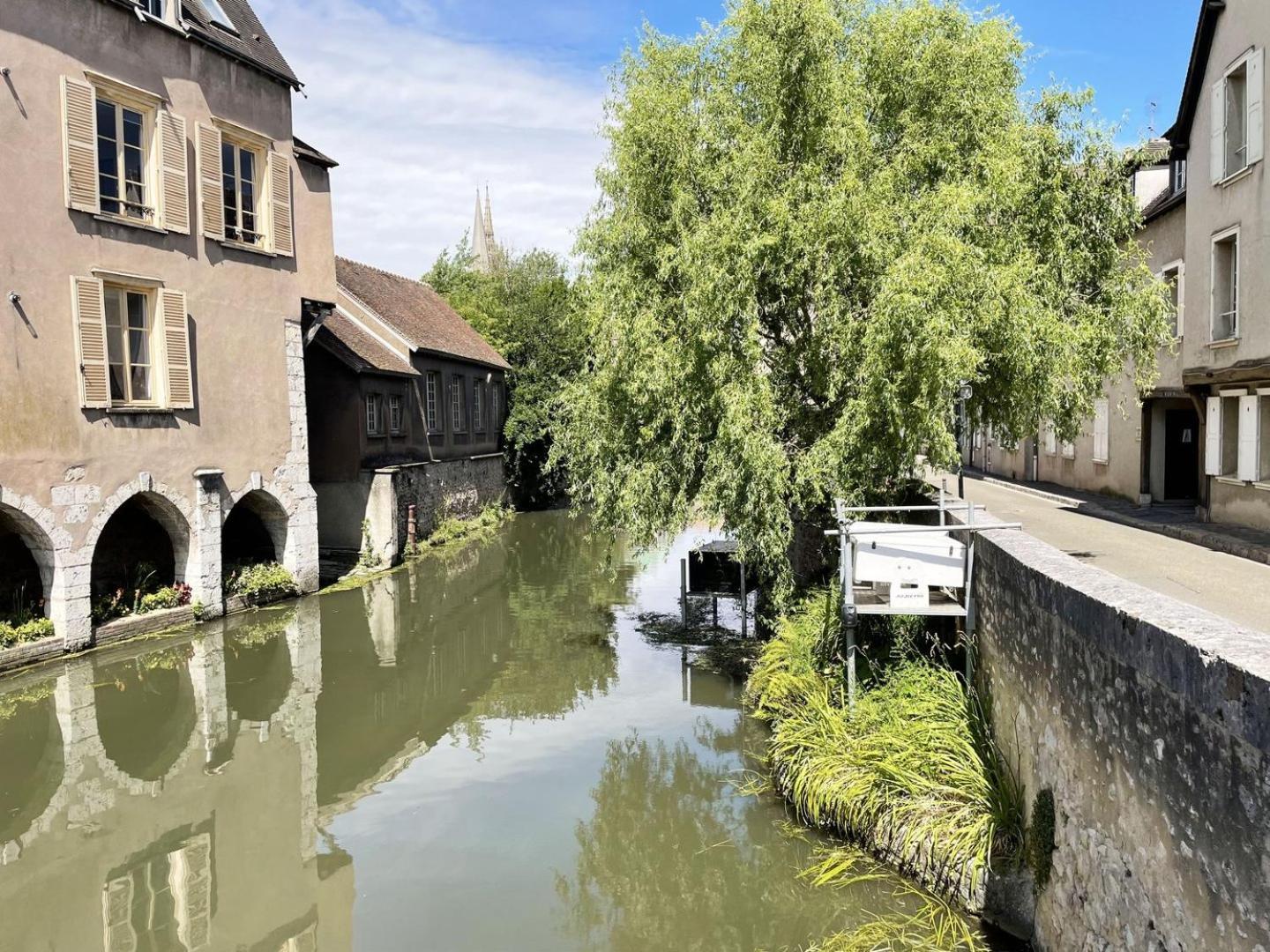 Au Bord De L'Eure - Free Parking Apartman Chartres Kültér fotó
